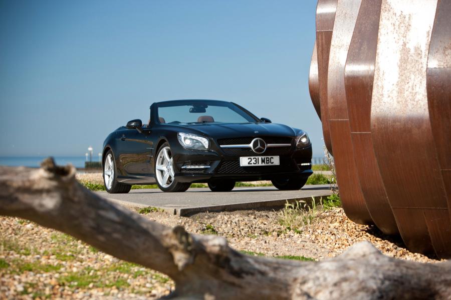 Mercedes-Benz SL500 2013 года  (фото 16 из 19)
